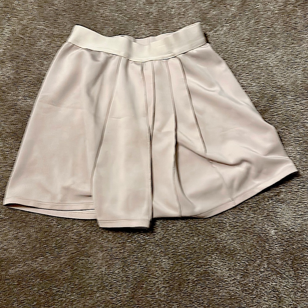 Cute pink skirt, adult small